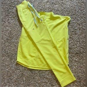 Figs XS/Tall skinny scrub pants. Never worn